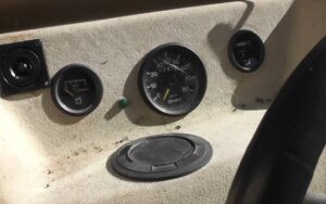 Montage de la voiture électrique de Tonton Bahri — photo 17