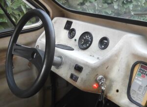 Montage de la voiture électrique de Tonton Bahri — photo 14