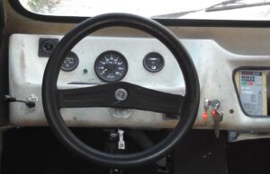 Montage de la voiture électrique de Tonton Bahri — photo 13
