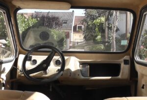 Montage de la voiture électrique de Tonton Bahri — photo 12