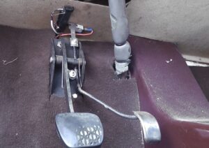 Montage de la voiture électrique de Tonton Bahri — photo 15