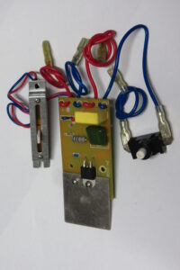 Montage de la voiture électrique de Tonton Bahri — photo 7