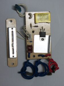 Montage de la voiture électrique de Tonton Bahri — photo 8